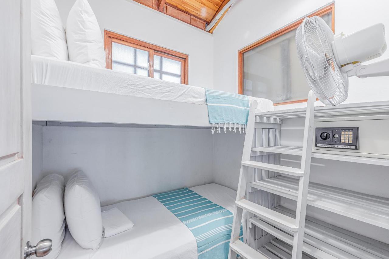 Hotel Guiones 노사라 외부 사진